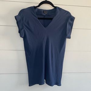 Theory 100% Silk Blue Vneck Top